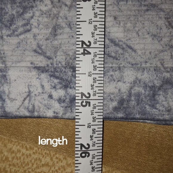 Lululemon Athletica Tie Dyed Patterned Long Sleeve Top (LS21) - Picture 3 of 7